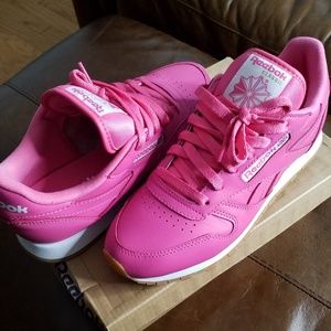 Reebok Classic women's size 8